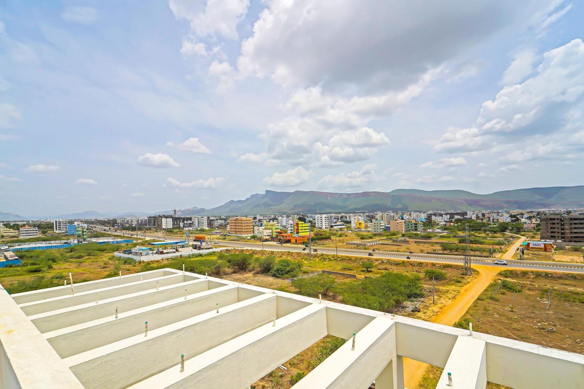 Hotel O Jayam Residency Tirupati Exterior foto